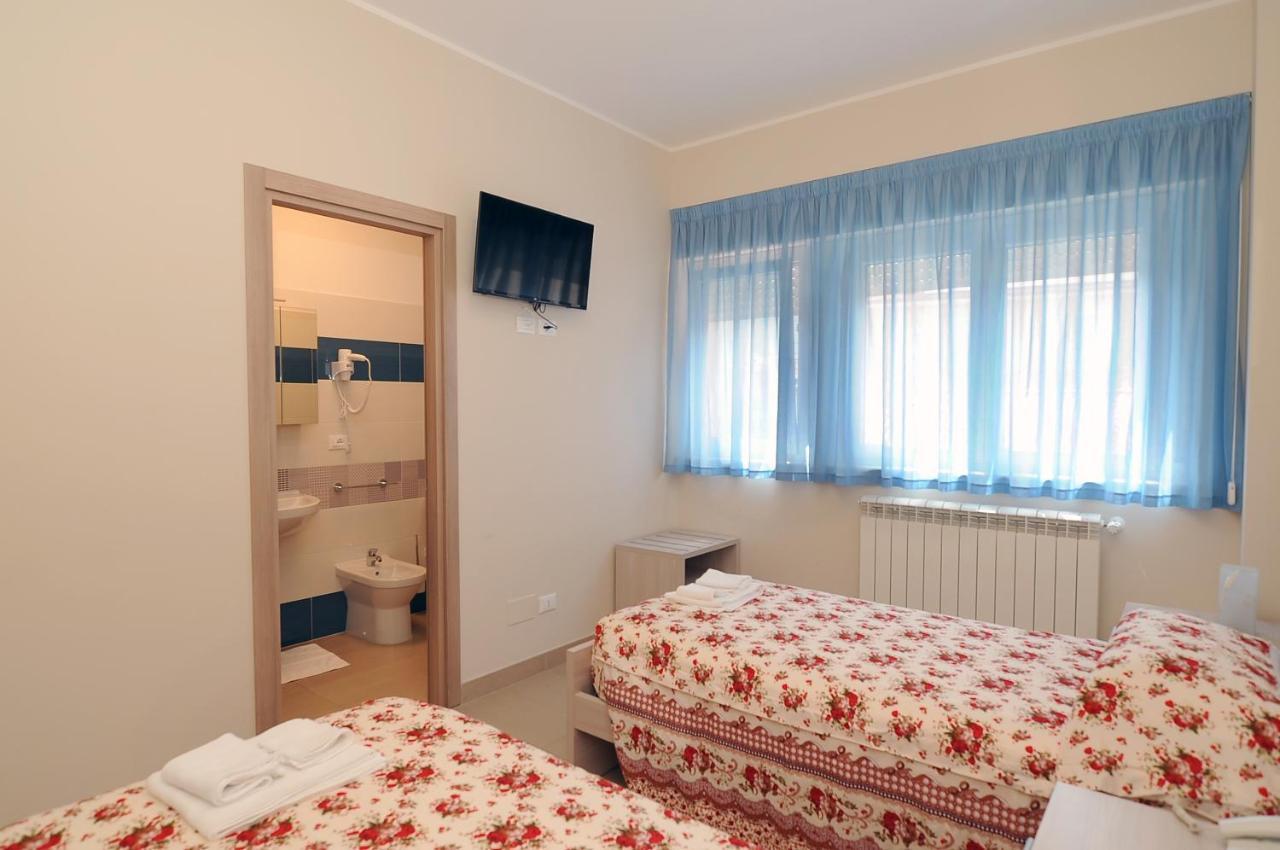 Bed and Breakfast Casa Ospitalità San Giuseppe à LʼAquila Extérieur photo