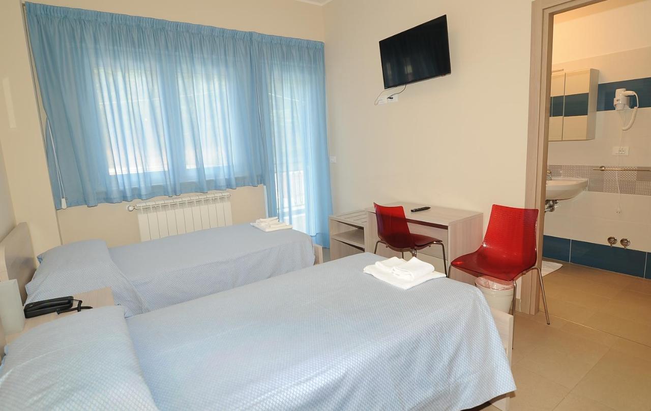 Bed and Breakfast Casa Ospitalità San Giuseppe à LʼAquila Extérieur photo